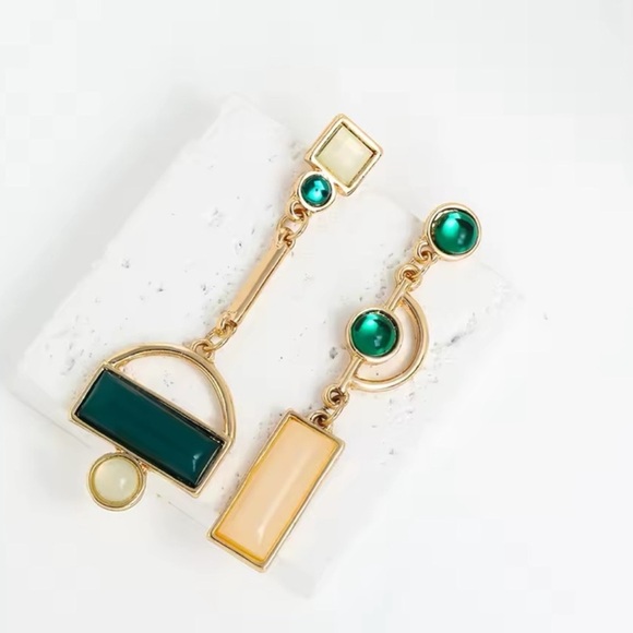 Gold Green Asymmetrical Geometric Earrings - Picture 6 of 13